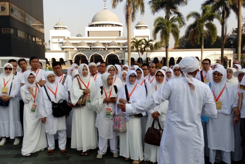 Pembimbing Ibadah